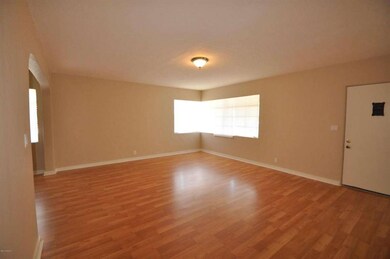 6 Living room (2)