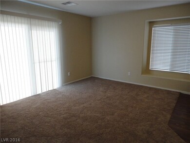 7410 Tuckaway Harbor St, Las Vegas, NV 89139 - photo 6
