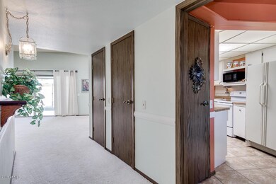 17250 N 106th Ave, Sun City, AZ 85373 - photo 7