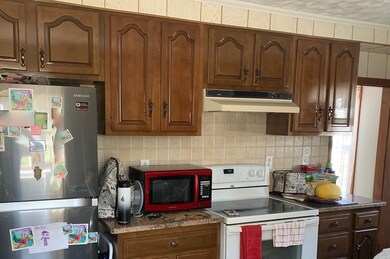 12 Beacon St unit 2, Salem, MA 01970 - photo 3