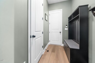 31-web-or-mls-20 Scotland Dr-193