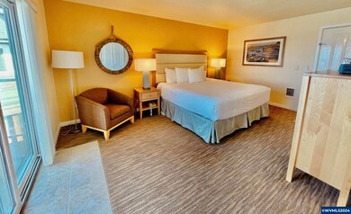 939 U S 101 unit 318), Depoe Bay, OR 97341 - photo 7