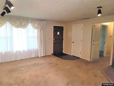 714 J David St SE, Salem, OR 97306 - photo 4