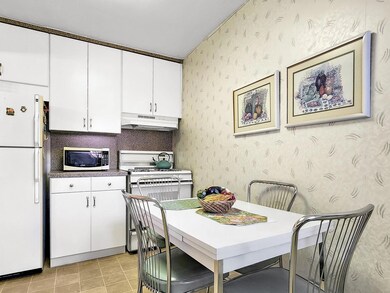 140-21 31st Rd unit 4A, Flushing, NY 11354 - photo 3