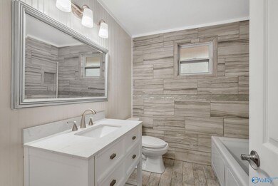 416 Everett Dr SW, Decatur, AL 35601 - photo 2