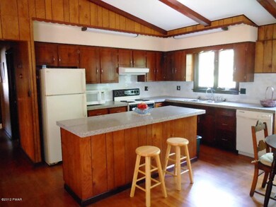 190 Dickison Rd, Bushkill, PA 18324 - photo 6