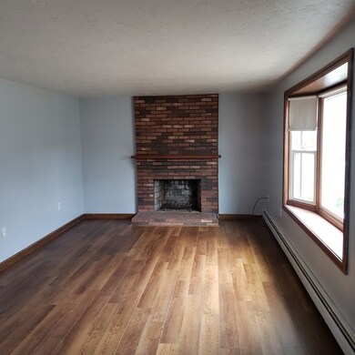 10 Oak Tree Dr unit B, Milford, MA 01757 - photo 5