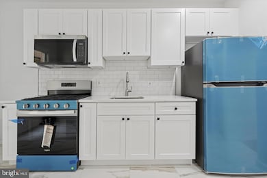 128 E Marshall St, Norristown, PA 19401 - photo 7