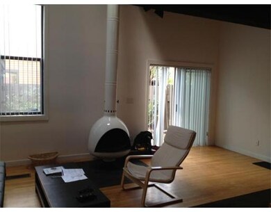 19 Lilac Ct unit 1, Cambridge, MA 02141 - photo 3