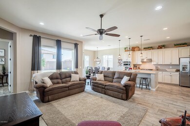 18465 W Devonshire Ave, Goodyear, AZ 85395 - photo 5