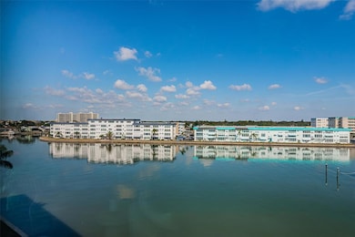 Town Shores of Gulport unit 505, Gulfport, FL 33707 - photo 3