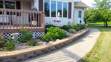 Landscaped walkway