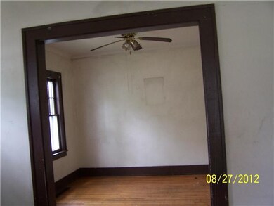 Dining Room 82 Burlington Side