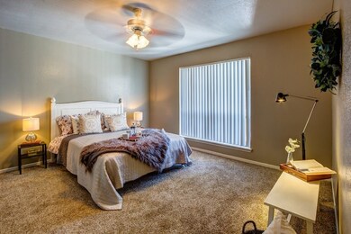 480 W Parker Rd unit 103, Houston, TX 77091 - photo 2