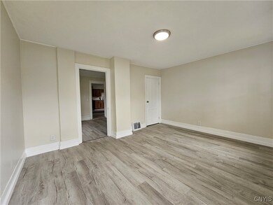 11 Bryant St, Utica, NY 13502 - photo 6