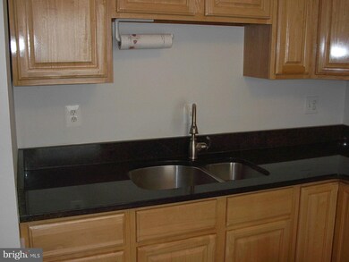 8252 Vernon St, Manassas, VA 20109 - photo 7