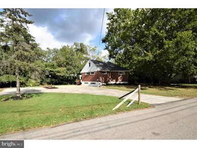 926 Agnes Ave, Morton, PA 19070 - photo 2