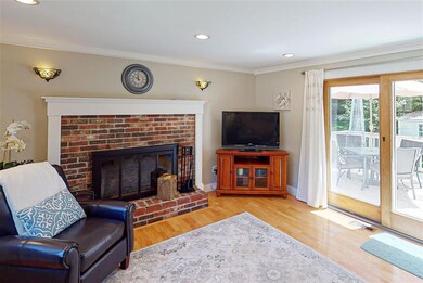 8 Frost Dr, Nashua, NH 03063 - photo 3