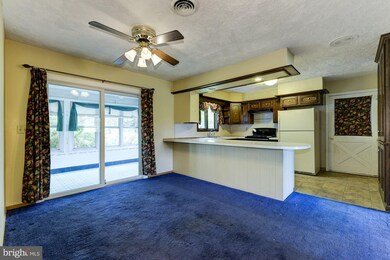 21 Castle Dr, Pennsville, NJ 08070 - photo 6