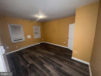 410 Barbadoes St unit C, Norristown, PA 19401 - photo 2