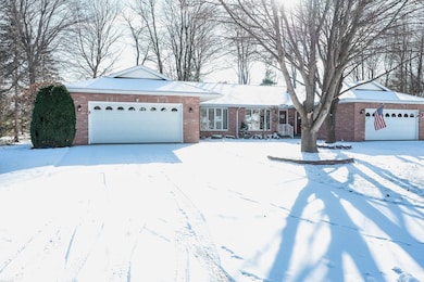 3850 Butternut Ct, Port Huron, MI 48060 - photo 2