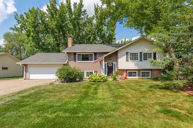 2000 E 115th St, Burnsville, MN 55337 - photo 2