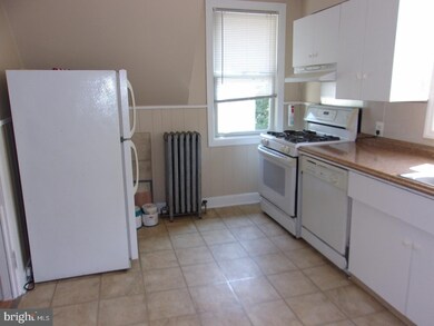 100 Broad St, Hightstown, NJ 08520 - photo 4