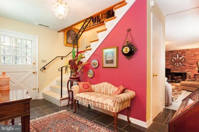 3429 Farm Hill Dr, Falls Church, VA 22044 - photo 2