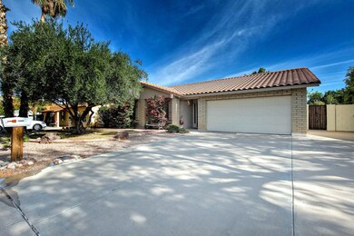10609S42ndst002