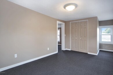 1402 Hickory St, Niles, MI 49120 - photo 7
