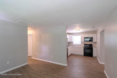 168 Walnut St, Lebanon Junction, KY 40150 - photo 5