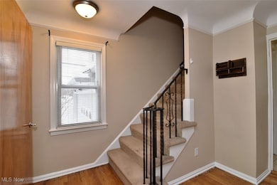 1491 Edgefield Rd, Cleveland, OH 44124 - photo 5