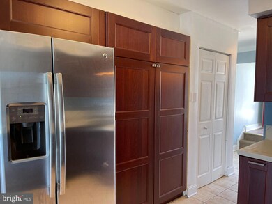 18 Tulip Ct, Mount Laurel, NJ 08054 - photo 7