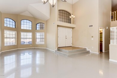 FORMAL LIVING & DINING