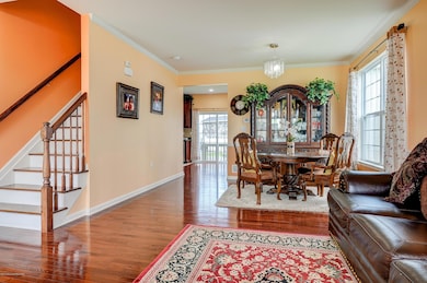 337 Morning Glory Dr, Monroe Township, NJ 08831 - photo 5