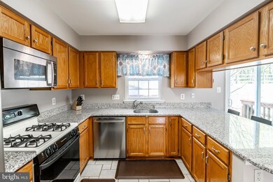 15465 Windsong Ln, Dumfries, VA 22025 - photo 7