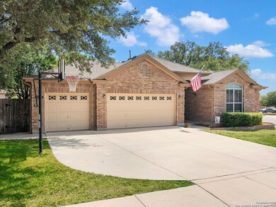 10546 Shire Country, San Antonio, TX 78254 - photo 3