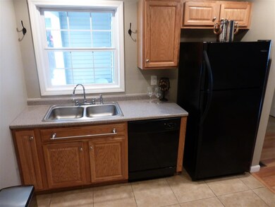 220B Belknap unit B, Pembroke, NH 03275 - photo 6