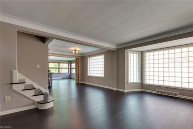 Beautiful new Bamboo hardwood floors. Original cla