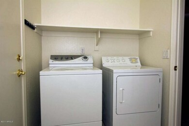 [photo 1227349] Laundry Room