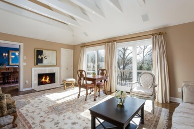 624 W Lyon Farm Dr, Greenwich, CT 06831 - photo 5