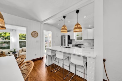 1636 NE 4th Ct, Fort Lauderdale, FL 33301 - photo 7