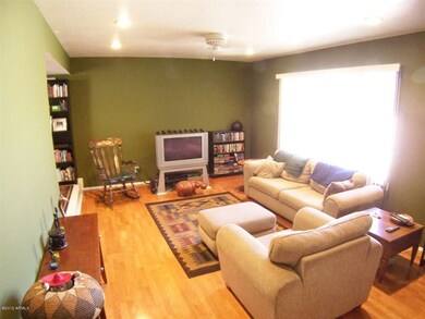 Gorgeous Hardwood Flooring!