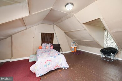 412 Spruce St, Reading, PA 19602 - photo 3