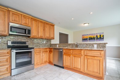 2114 Bridlewood Drive-19