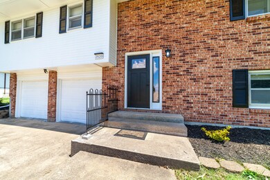 2520 N Lake of the Woods Rd, Columbia, MO 65202 - photo 2