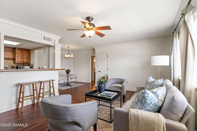 3121Johnston232-8