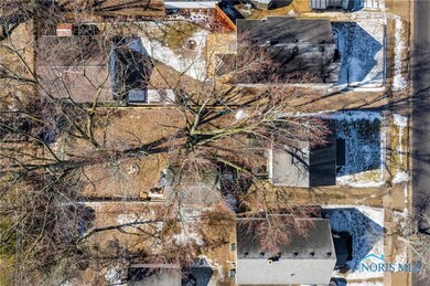 2637 Oak Grove Place, Toledo, OH 43613 - photo 6