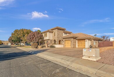 308 W Pebble Dr, Washington, UT 84780 - photo 2