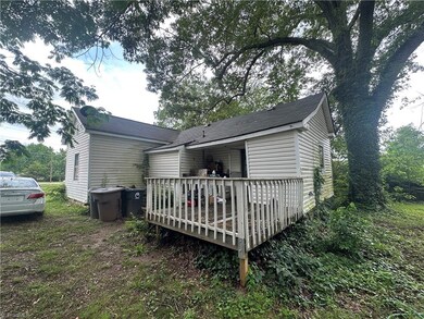 1203 Picard St, Greensboro, NC 27405 - photo 2